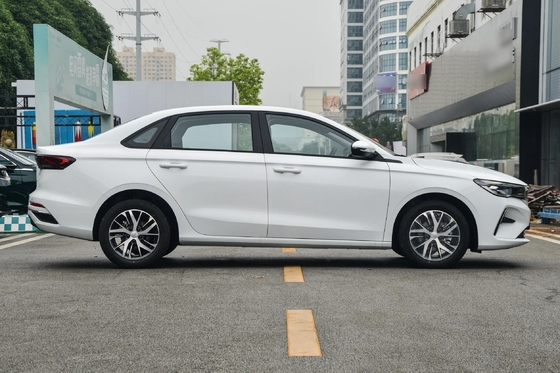 2024 ジーリー エムグランド HIP 1.5TD-DHT プロ ガソリンカー マルチリンク 後部懸垂 EVレンジ