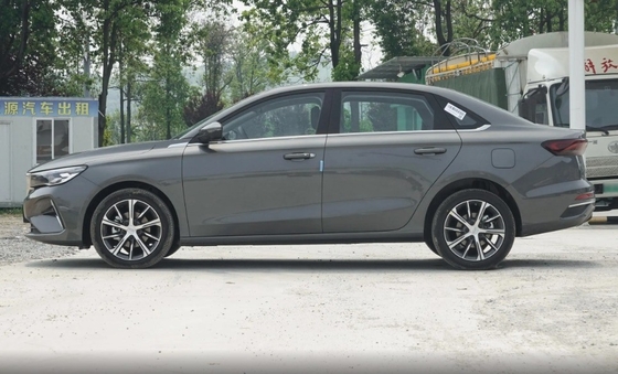 コンパクトカー 2023 Gen4 チャンピオン版 1.5LCVT エクサルト版 タイヤサイズ205/50 R17