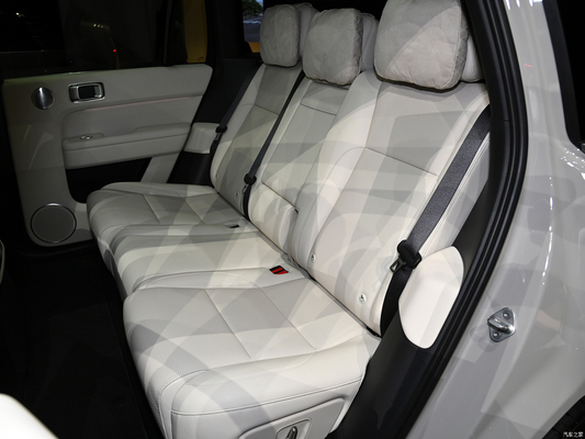 電気運転席調整 Li L6 2024 高級 4WD LiXiang L6 ハイブリッド電気自動車 SUV