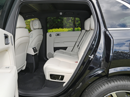 2024 リー L7 高級電動車 4WD リシアン L6 ハイブリッド型 SUV