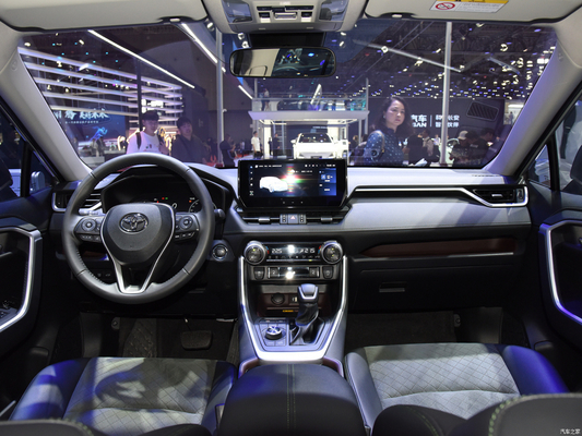 最大トルク Nm 200-300Nm トヨタ RAV4 5ドア 5人座 2020 Rva4 燃料 コンパクト SUV