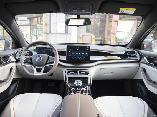 ACCクルーズコントロール有効 BYD Qin Plusハイブリッド車両 Dm-I 2024 セダン カービリー構造