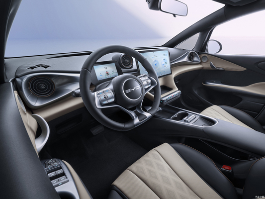 BYD ドルフィン EV カー ハッチバック 4125*1770-1570 L*W*H mm 前盤 後盤盤ブレーキシステム