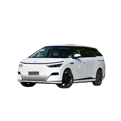 7人座と3160mmのホイールベースを持つ素晴らしい価値Xpeng X9 EV MPV