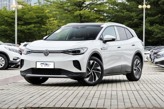 フォルクスワーゲン ID4 CROZZ PURE SUV 電気自動車で未来に挨拶