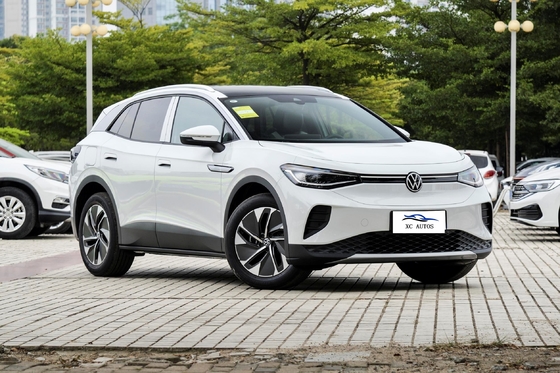 フォルクスワーゲン ID4 CROZZ PURE SUV 電気自動車で未来に挨拶