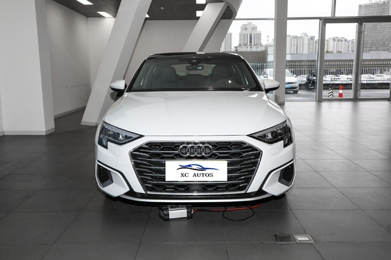 1-25000 マイル 走行距離 アウディ A3 スポーツバック 高級セダン 中古  benzin と コンパクト SUV