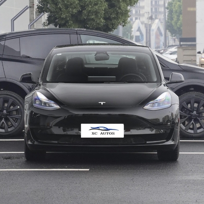成人テスラモデル3 - 最大トルク200~300Nmと電気駐車ブレーキのEVカー