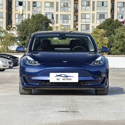成人テスラモデル3 - 最大トルク200~300Nmと電気駐車ブレーキのEVカー