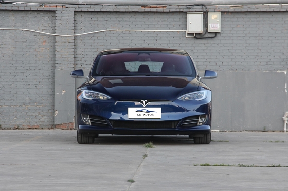 テスラモデルSとモデルY2024 電動コピロットの座席調節機能を持つ電気自動車