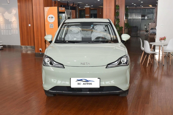 純電動 Neta V 5人乗り車 400km 長距離耐久性と前4 後4レーダー