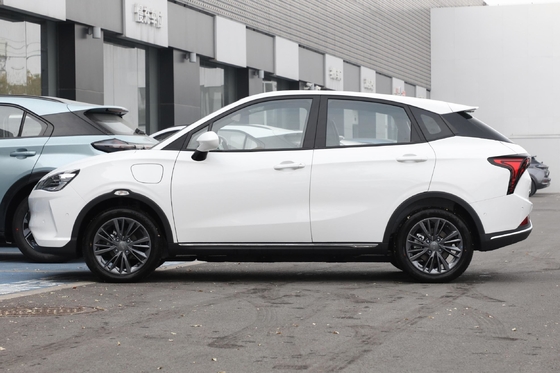 純電動 Neta V 5人乗り車 400km 長距離耐久性と前4 後4レーダー