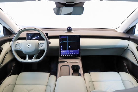 2023年 Nio Et5t マルチリンク フロントサスペンション 中古車 ビッグスペースエネルギーEVカー