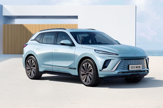 ビュイック E5 シルバー ロングレンジ 620KM SUV 高速用電気自動車