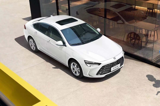 コンパクトSUV ブイーク・レガル 2024 25t スーパースピード 中古セダン 燃料車 ガソリン車