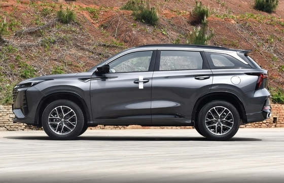 CHANGAN CS75 PLUS 2024 3rd Gen. チャンピオン 編集 1.5T オートマティック インテリジェントドライブ パワーリーダー Ver. 1.5T 188hp L4 SUV