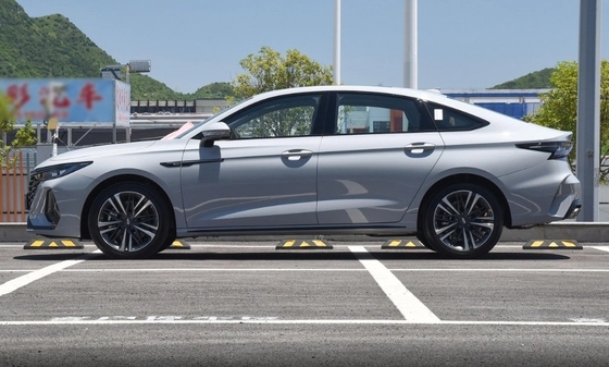 2023年 チェリー アリゾ 8 ジン コンパクトカー 2.0T 254hp L4 ガソリン 7速ダブルクラッチ B2B