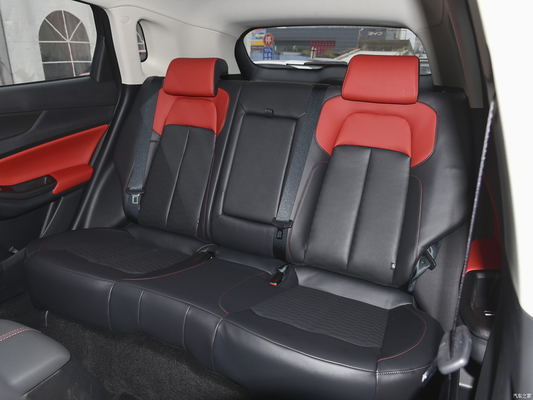 電気コピロットの座席調整 高い価値 チェンアン CS55 ガソリンSUV 左駆動