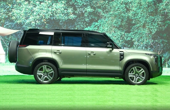 ROX 01 REEV 2023 AWD 6人乗り中型SUVで運転の未来を体験する