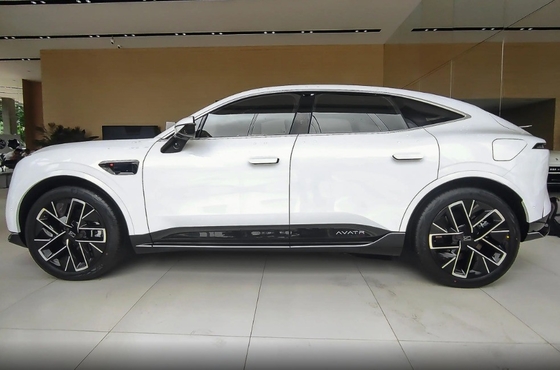 アバター11 EV 2024 580 トリプルレーザー 4WD ラグジュアリー版 電動コピロット座席調整