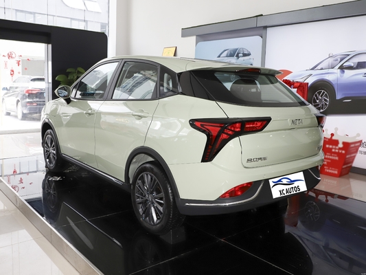 2023 Neta V Rhd Cars EV SUV マクフェルソンフロントサスペンション付きの広場と5席