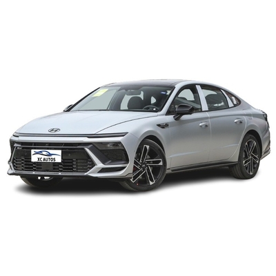 2024 ソナタ 2.0T FWD オートマティックギアボックス レザーシートとR19タイヤ ユーロVI対応