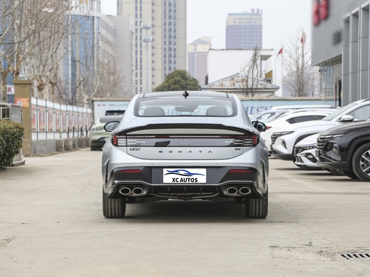 2024 ソナタ 2.0T FWD オートマティックギアボックス レザーシートとR19タイヤ ユーロVI対応
