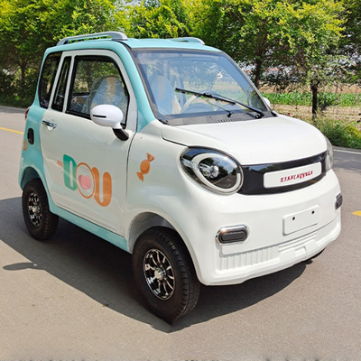 4ドア4席のEVカー ミニ電気自動車 成人のための 最大速度60-120km/h マイル 50km
