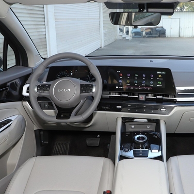キア・スポーツテージ 2017年 中華製LED電動革とマルチ機能のコンパクトSUV