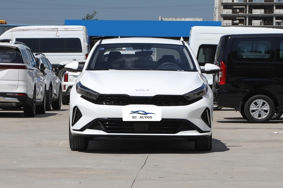 2024 輸入 KIA K3 セダン 車 360° 後部カメラ 高速ガスと革のシート素材