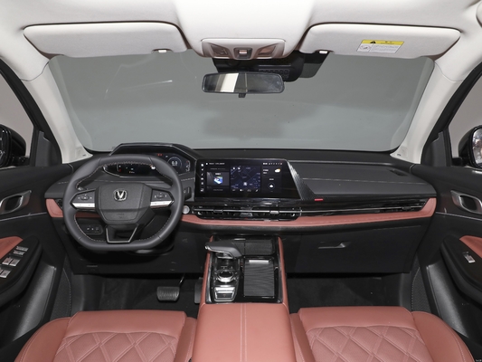 2024 チャンガン CS75プラス 2.0t ガソリン コンパクト SUV アイスイン 8速ATギアボックス メイド