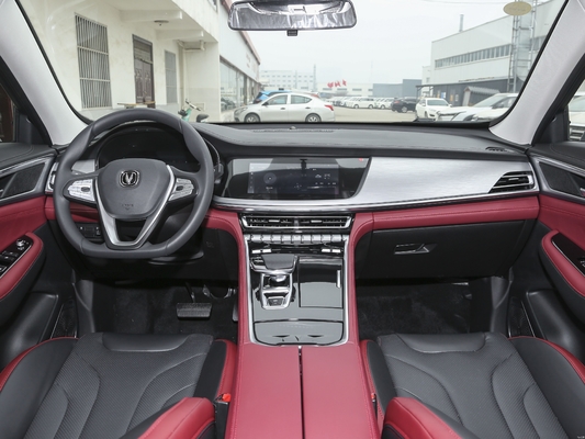 チャンガン CS85 COUPE 1.5T 2WD 中型SUV 138 188PS 最大パワーとタッチスクリーン