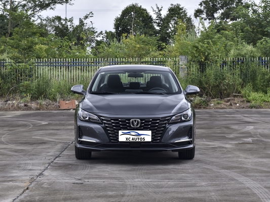 チェンガン RAETON CC 高級コンパクトカー 1.5DCT 7 スピードセダン 電気ステアリングシステム
