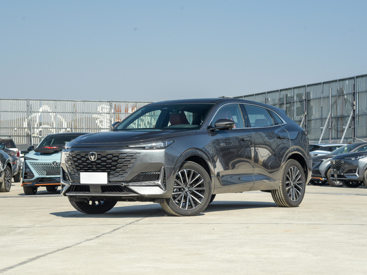 チャンガン・ユニ-K 2.0T ガソリンSUV 2024 電動運転席調整とLEDヘッドライト