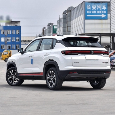 電気ステアリングシステムとディーゼルエンジンのマウント付きの 2023 チャンガン CS35 Plus SUV