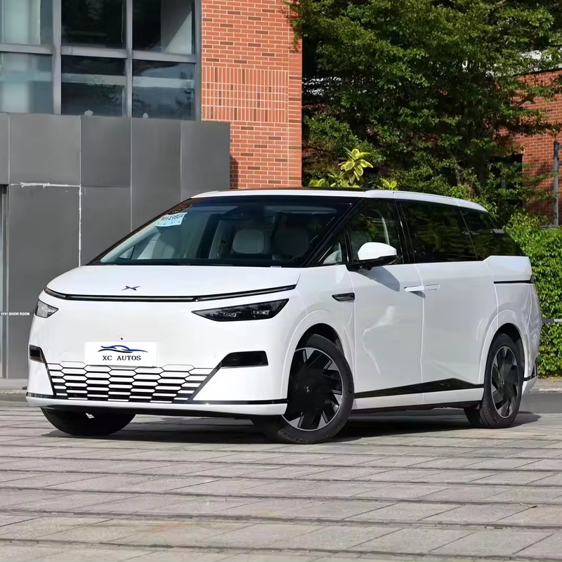 多機能ステアリングホイール 2023 Xpeng X9 Euro VI 4WD 7席 MPV 電動車