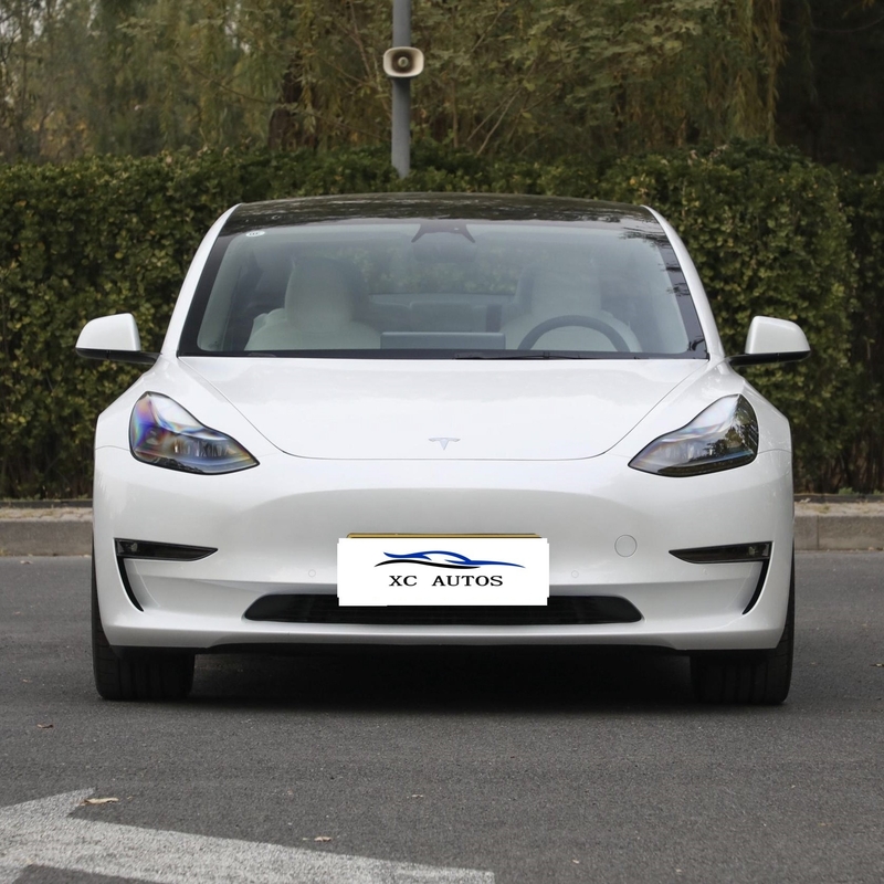 多リンク後部懸垂と電気ステアリングシステム 675km テスラモデル3 電動車