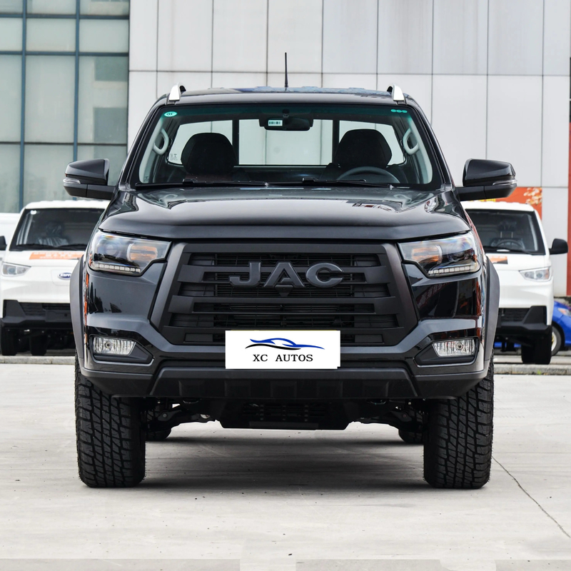 8番ギア自動JAC T8 PRO 2.4tディーゼル 4WDピックアップトラック