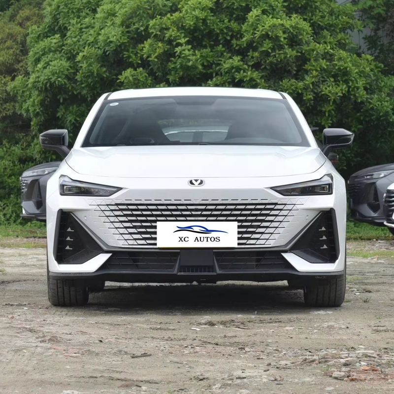 チャンガンユニ-V 1.5t Idd 113 Km 5 ドア 5 シート コンパクト SUV ハイブリッドカーへのエネルギープラグ 1