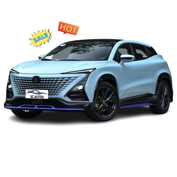 チャンガン UNI-T 1.5T Awd ガソリンSUV LEDヘッドライトとホイールベース 2500-3000mm